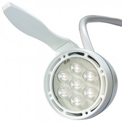 Lampe d'examen à LED Bella 17 W sur pied roulant distribuée par Nussbaum Médical